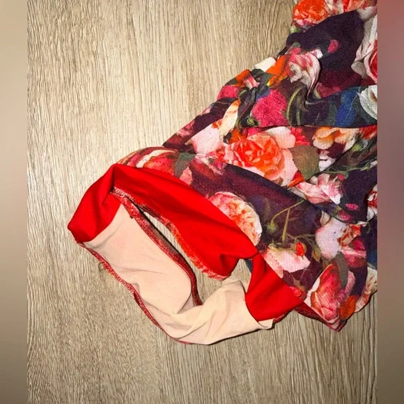 FUZZI Floral V Neck One Piece Swim 2015 Swim Line Size 48 (US 12) - Picture 9 of 10